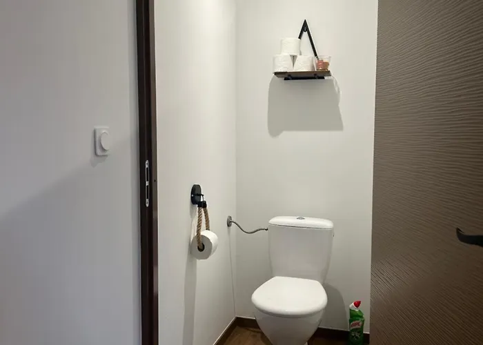 Maison De Neuve Et Moderne Lejlighed